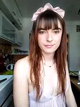 Snapshot of Vierge-Marie chatting on 05.30.26 Vierge-Marie online show from 05.30.26