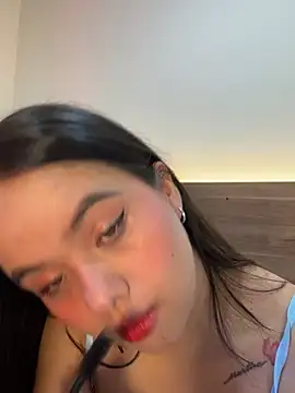 Snapshot of thamiina__ chatting on 06.02.26 thamiina online show from 06.02.26