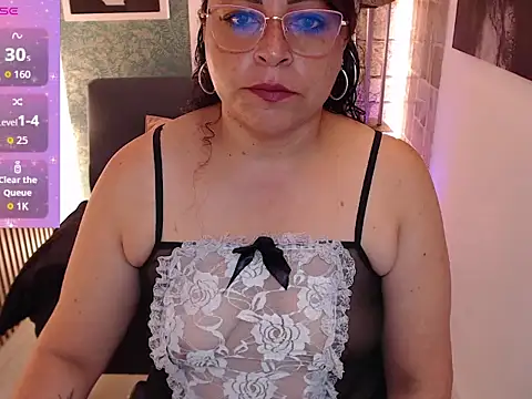 Snapshot of kamy_loort chatting on 05.12.26 kamy loort online show from 05.12.26
