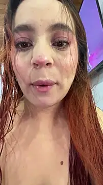 Snapshot of julieta_velvet chatting on 05.18.26 julieta velvet online show from 05.18.26