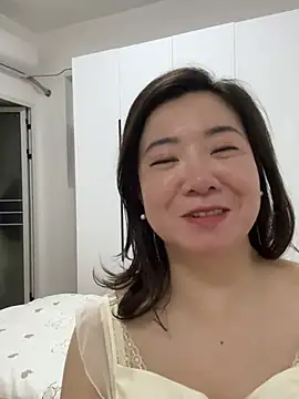xichunhh online show from 05.13.26