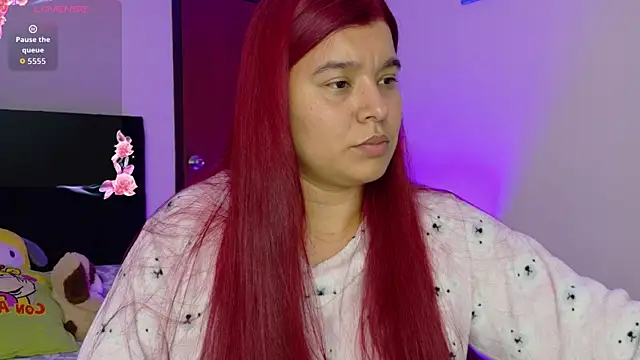 Snapshot of Danna_luu chatting on 07.16.26 Danna luu online show from 07.16.26