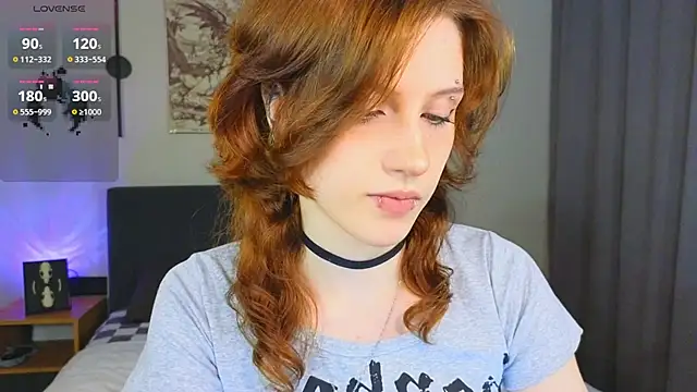 Snapshot of vampi_queen chatting on 06.25.26 vampi queen online show from 06.25.26