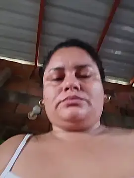 Snapshot of dirty_violeota_19 chatting on 06.26.26 dirty violeota 19 online show from 06.26.26