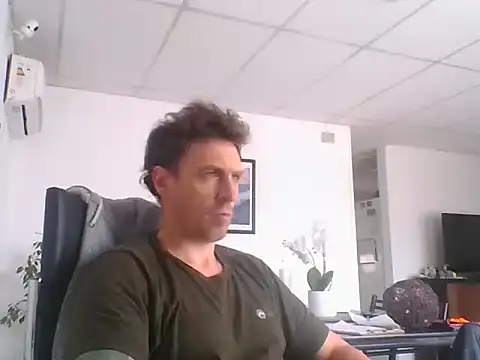 Snapshot of sebasevi chatting on 06.02.26 sebasevi online show from 06.02.26