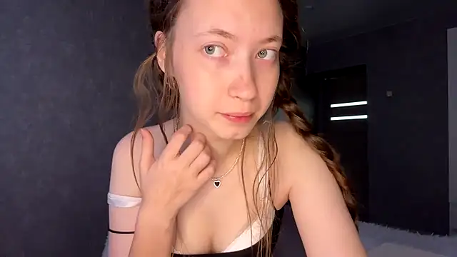 Snapshot of Emily_Mur_ chatting on 07.03.26 Emily Mur online show from 07.03.26