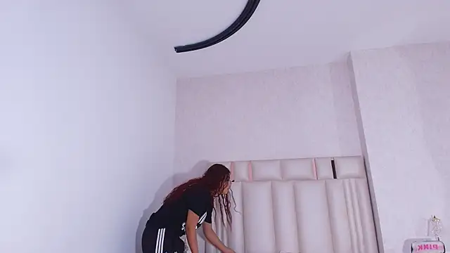 mia velvett  online show from 06.24.26