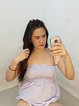 Snapshot of sweetmiyukiki chatting on 06.27.26 sweetmiyukiki online show from 06.27.26