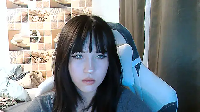 Snapshot of NoirEva chatting on 06.27.26 NoirEva online show from 06.27.26