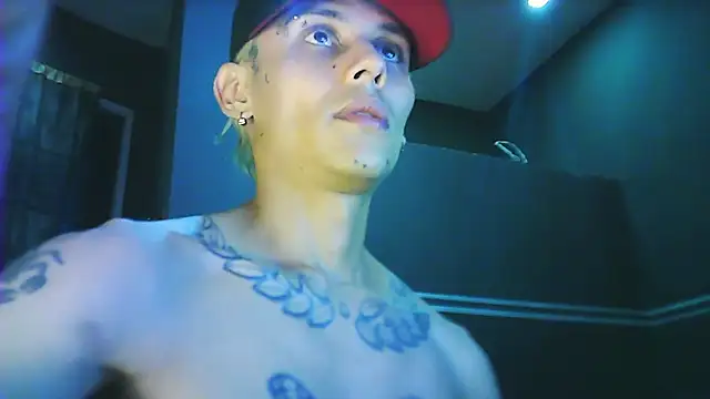 Snapshot of maxwell_crazy1 chatting on 05.16.26 maxwell crazy1 online show from 05.16.26
