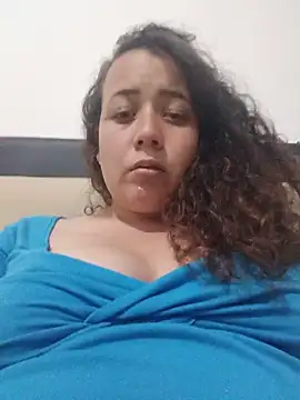 Snapshot of amaia_15 chatting on 06.17.26 amaia 15 online show from 06.17.26