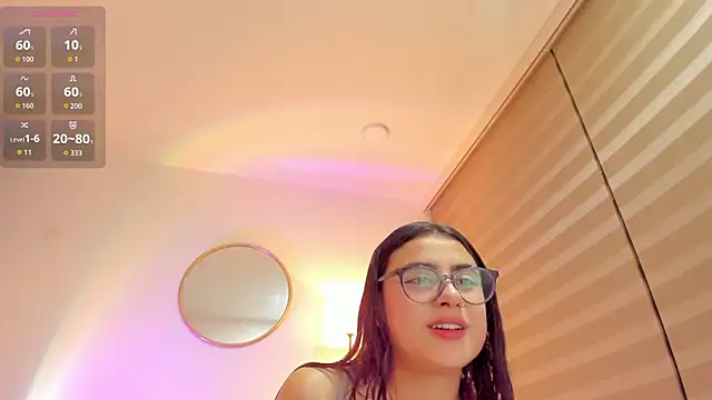 Snapshot of imsofia_dy chatting on 06.15.26 imsofia dy online show from 06.15.26