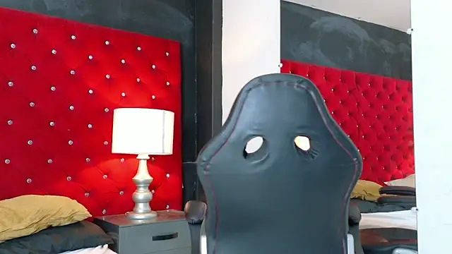 Snapshot of Stefano_Moretti chatting on 06.28.26 Stefano Moretti online show from 06.28.26