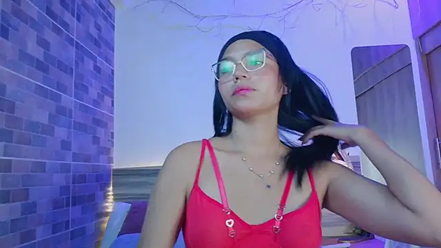 Snapshot of Evalune_ chatting on 07.02.26 Evalune online show from 07.02.26