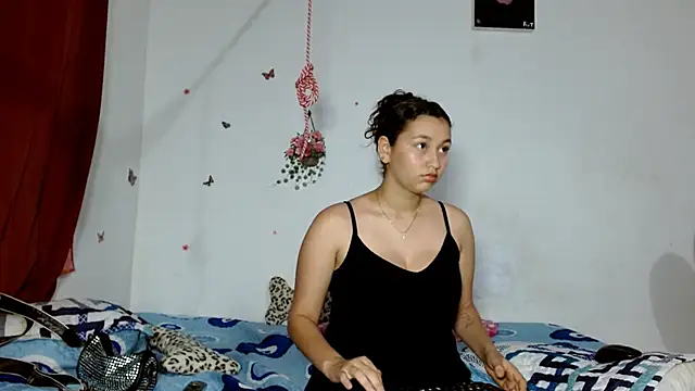 Snapshot of Luisa_queendirty chatting on 05.16.26 Luisa queendirty online show from 05.16.26