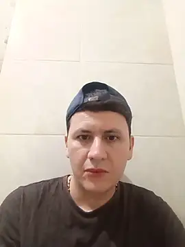 Snapshot of Maduro-Mariquita chatting on 05.18.26 Maduro-Mariquita online show from 05.18.26