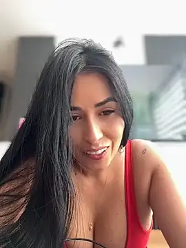 Snapshot of areviklusine1 chatting on 04.18.26 areviklusine1 online show from 04.18.26
