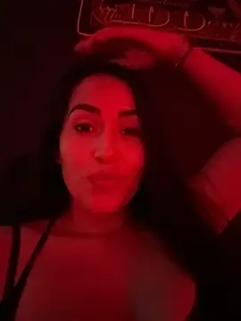 Snapshot of areviklusine1 chatting on 06.12.26 areviklusine1 online show from 06.12.26