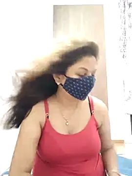 hot kiran2000 online show from 06.21.26