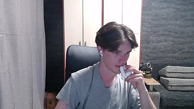 Snapshot of arthur___king chatting on 06.26.26 arthur king online show from 06.26.26