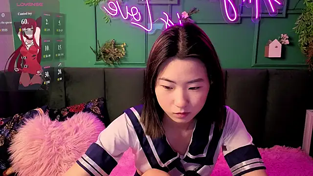 Snapshot of Runi_Asian chatting on 06.28.26 Runi Asian online show from 06.28.26