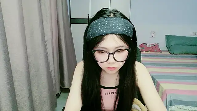 Snapshot of xiaoxiaoyu030 chatting on 05.27.26 xiaoxiaoyu030 online show from 05.27.26