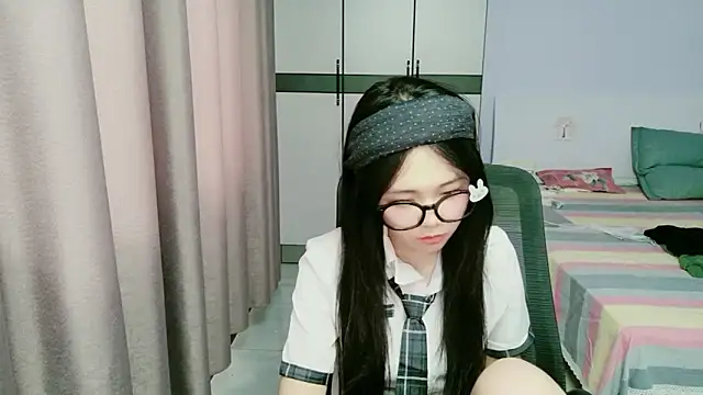 Snapshot of xiaoxiaoyu030 chatting on 06.18.26 xiaoxiaoyu030 online show from 06.18.26
