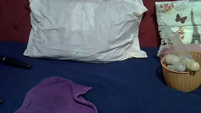Queenleahx online show from 06.10.26