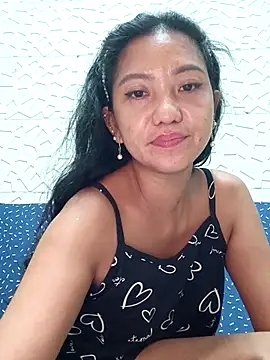 Snapshot of tinahturndo chatting on 05.16.26 tinahturndo online show from 05.16.26