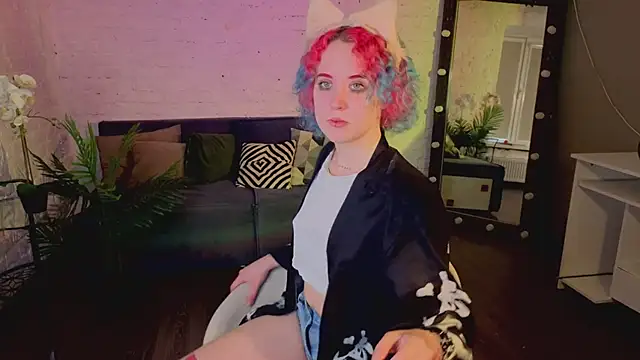 Snapshot of ScarlettSparkss chatting on 05.17.26 ScarlettSparkss online show from 05.17.26
