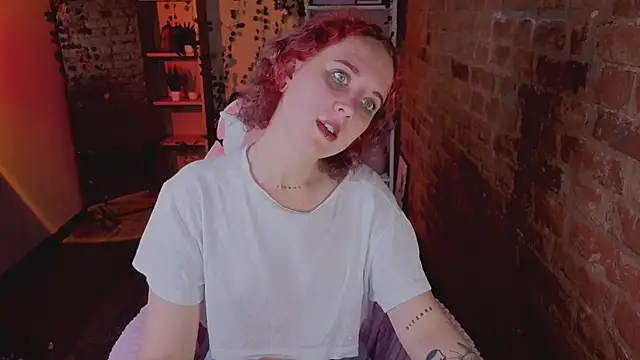 Snapshot of ScarlettSparkss chatting on 06.15.26 ScarlettSparkss online show from 06.15.26