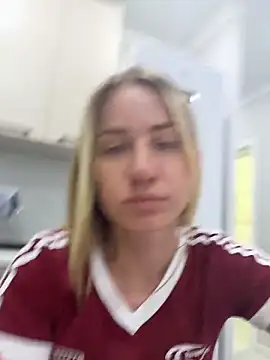 Snapshot of AnnaMist_ chatting on 06.11.26 AnnaMist online show from 06.11.26