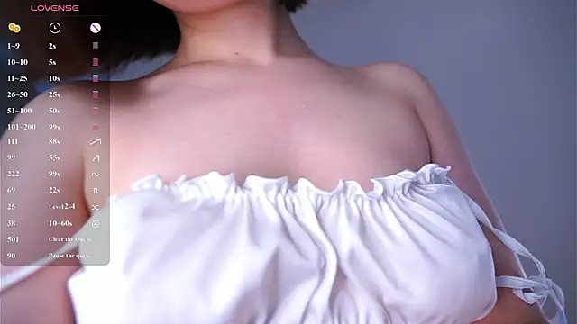 Snapshot of RuthFraction chatting on 06.18.26 RuthFraction online show from 06.18.26