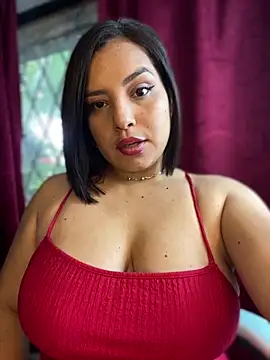 Snapshot of Elena_Grace1 chatting on 05.29.26 Elena Grace1 online show from 05.29.26