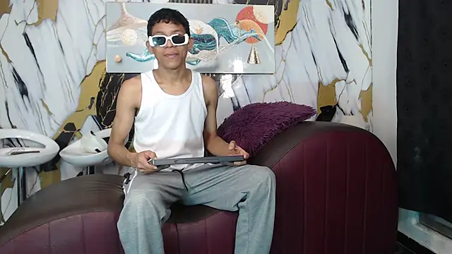RONALDA HOT26 online show from 06.04.26