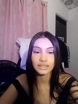 Snapshot of _BellaCute_ chatting on 06.30.26 BellaCute online show from 06.30.26