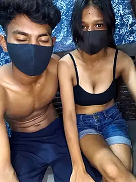 Snapshot of Swt_Couple chatting on 05.16.26 Swt Couple online show from 05.16.26