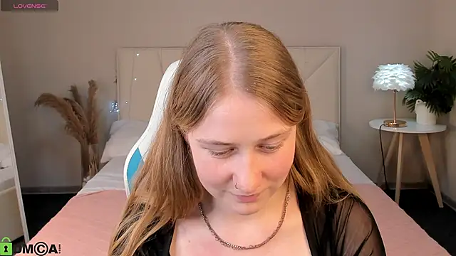 Snapshot of Olivia_Iv chatting on 05.19.26 Olivia Iv online show from 05.19.26