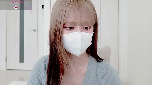 Snapshot of mia-chan3 chatting on 07.08.26 mia-chan3 online show from 07.08.26