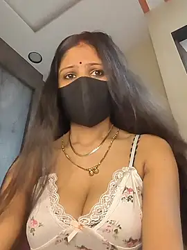 Snapshot of kaira_noty chatting on 06.10.26 kaira noty online show from 06.10.26