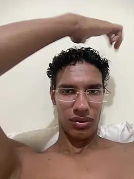 Snapshot of gabrielsalu chatting on 06.02.26 gabrielsalu online show from 06.02.26