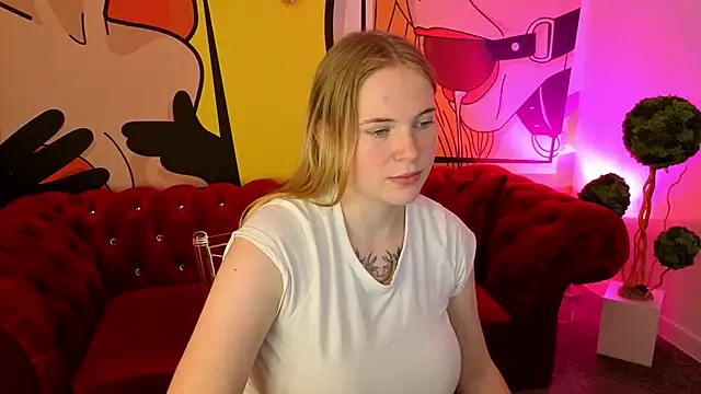 NikkyReyyy online show from 06.07.26