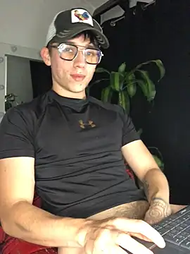 Snapshot of Salvatore_angelo chatting on 06.26.26 Salvatore angelo online show from 06.26.26