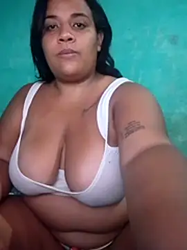 Snapshot of sexy-latina24u chatting on 05.18.26 sexy-latina24u online show from 05.18.26