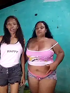 Snapshot of sexy-latina24u chatting on 05.27.26 sexy-latina24u online show from 05.27.26