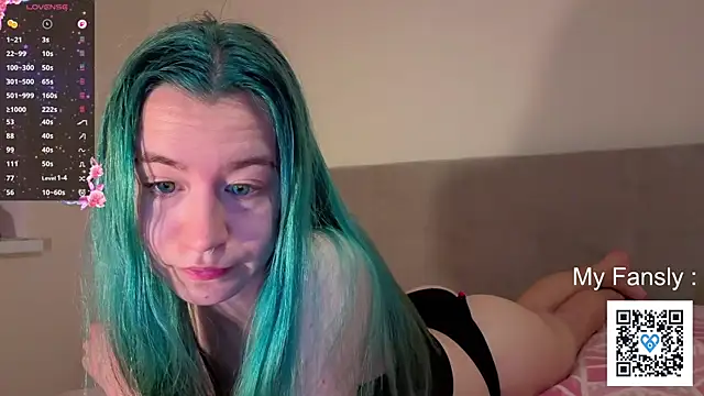 Snapshot of Emilya201 chatting on 06.22.26 Emilya201 online show from 06.22.26