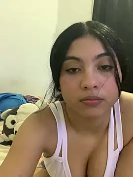 Snapshot of Paula-sinz chatting on 06.26.26 Paula-sinz online show from 06.26.26