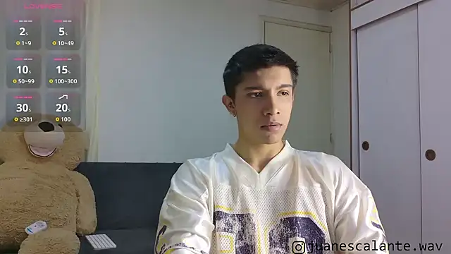 Snapshot of Thesaint_xxx chatting on 06.20.26 Thesaint xxx online show from 06.20.26