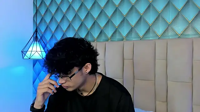 Snapshot of Sofia-Ethan chatting on 07.05.26 Sofia-Ethan online show from 07.05.26