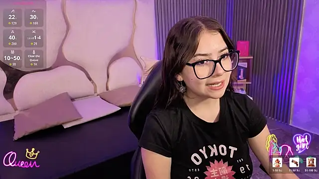 Snapshot of andrea_tay1 chatting on 06.19.26 andrea tay1 online show from 06.19.26